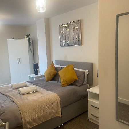 Stylish Two Bed In The Heart Of The City Birmingham Kültér fotó